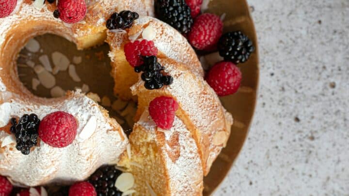 Gâteau de Savoie : la recette traditionnelle facile à réaliser
