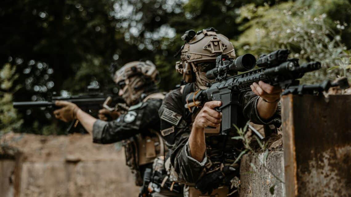 Maximiser vos performances en airsoft : Le rôle d’une poignée ergonomiqu