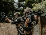 Maximiser vos performances en airsoft : Le rôle d’une poignée ergonomiqu