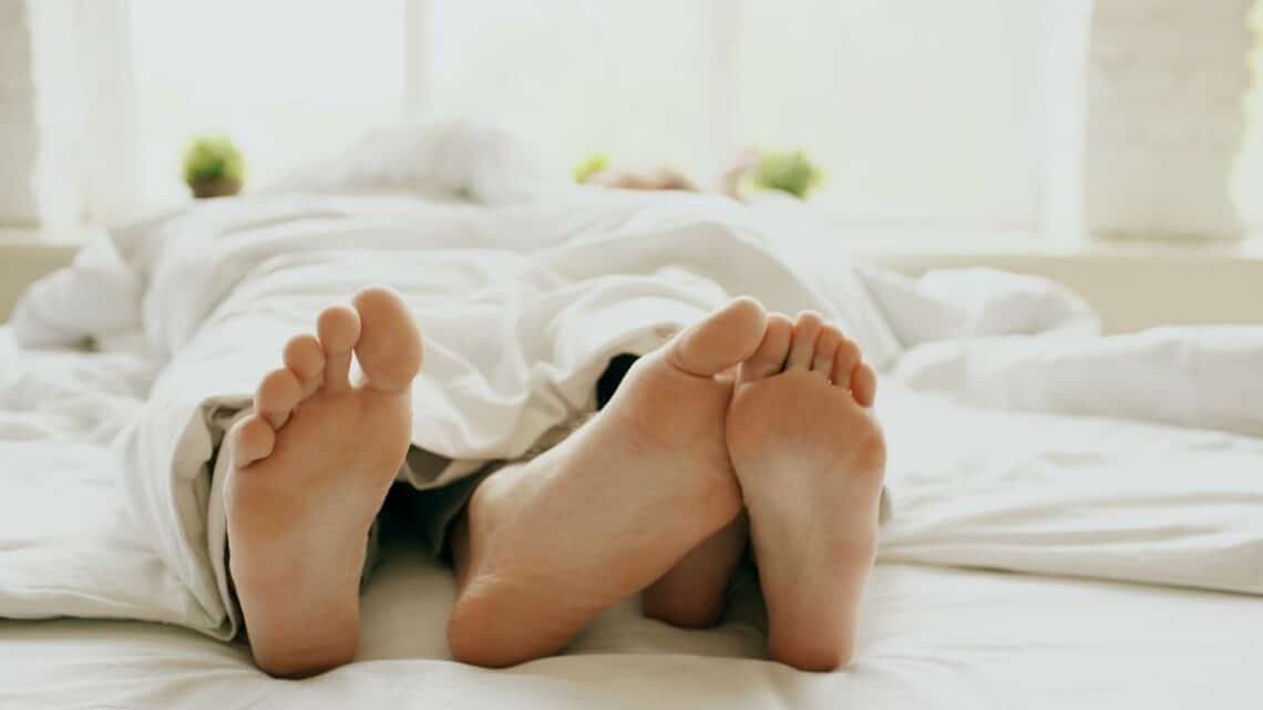 Comment bien choisir son matelas quand on dort à deux